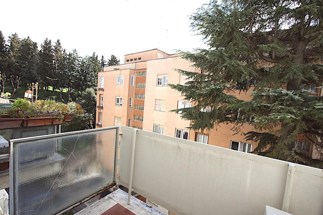 Appartamento Corso Francia 1Br Roma Esterno foto
