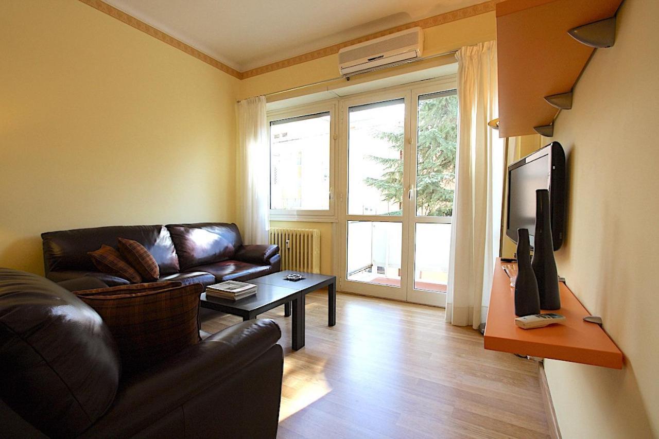 Appartamento Corso Francia 1Br Roma Esterno foto